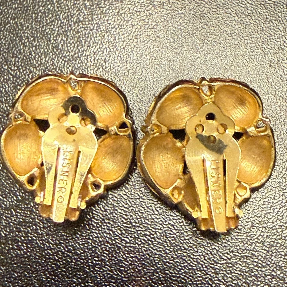 Lisner Vintage Gold Tone Round Clip-On‎ Earrings - Signed Fashion Jewelry